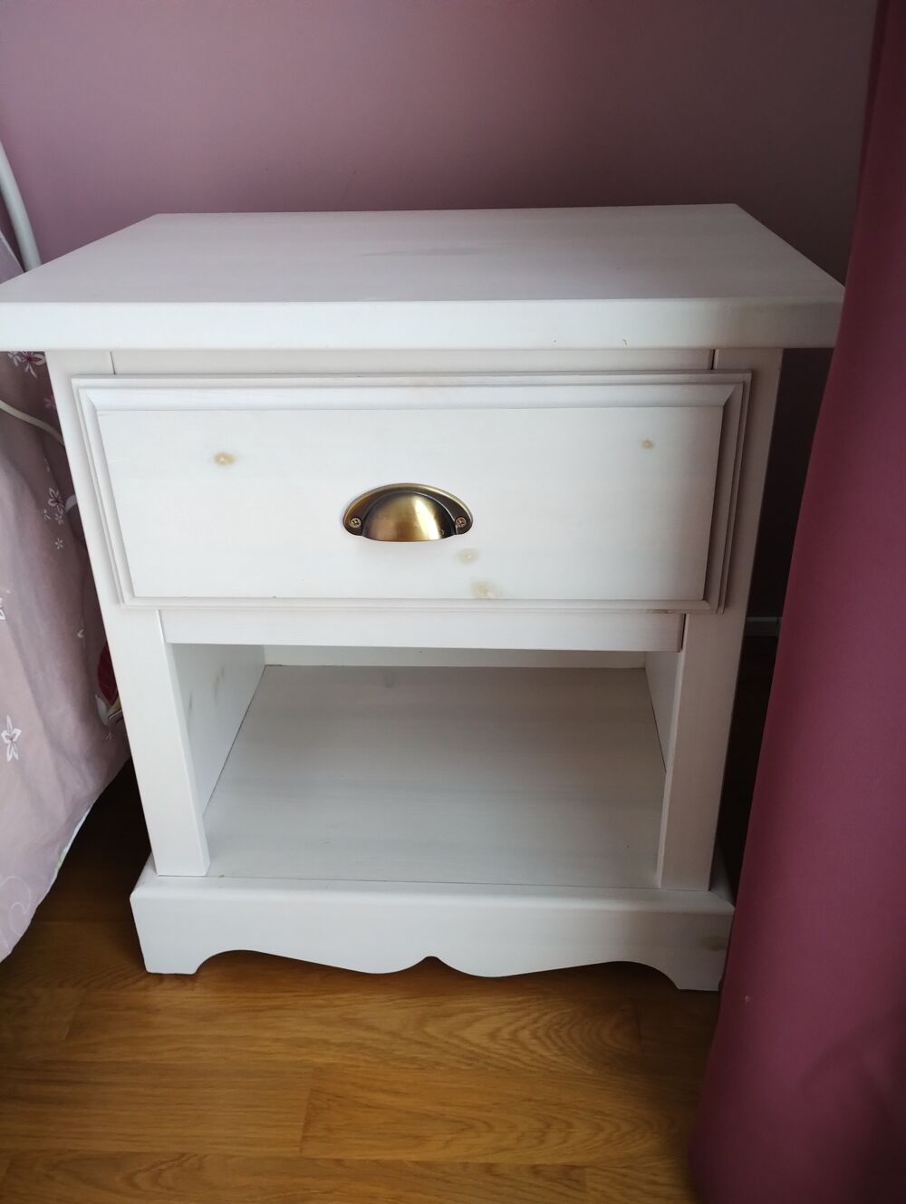 COMMODE ET SES 2 CHEVETS ASSORTIS Meubles