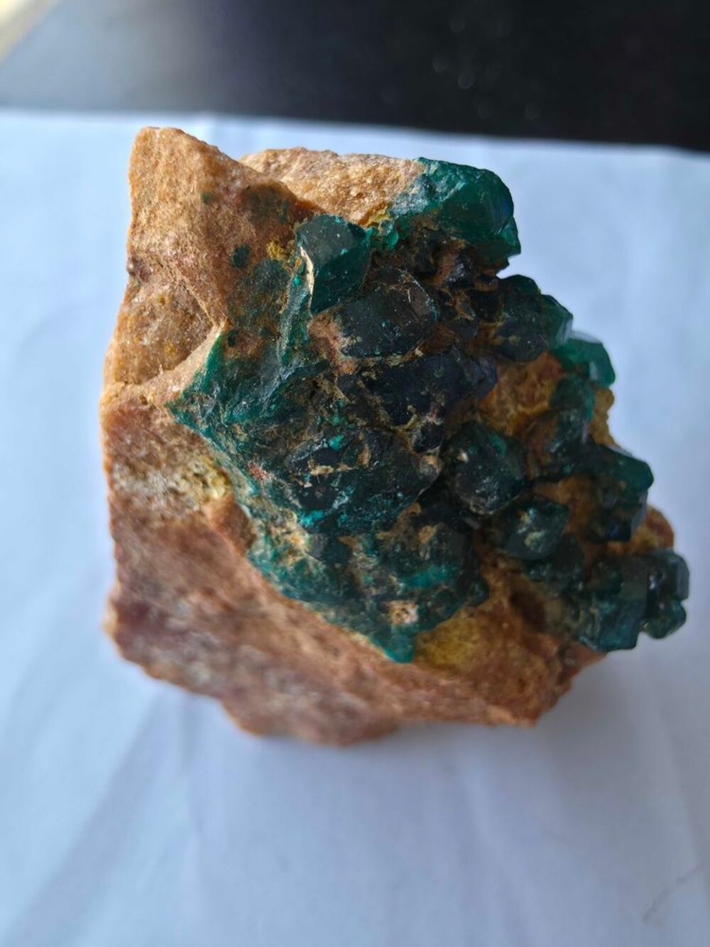Magnifique Dioptase Brute sur Matrice-Katanga, RDC 