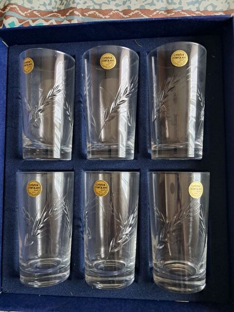 Coffret de 6 verres hauts en cristal taillé Creil (60)