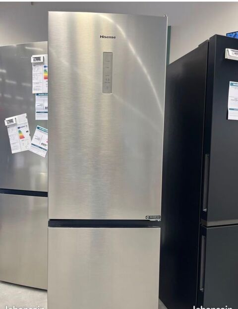 Réfrigérateur Combiné Hisense Inox ? Excellent état  450 Draveil (91)