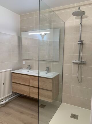  Appartement � vendre 4 pi�ces 83 m� M�con