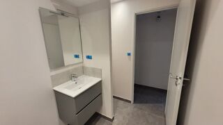  Appartement à louer 3 pièces 56 m²