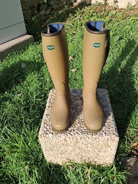 BOTTES LE CHAMEAU 0 Le Molay-Littry (14)