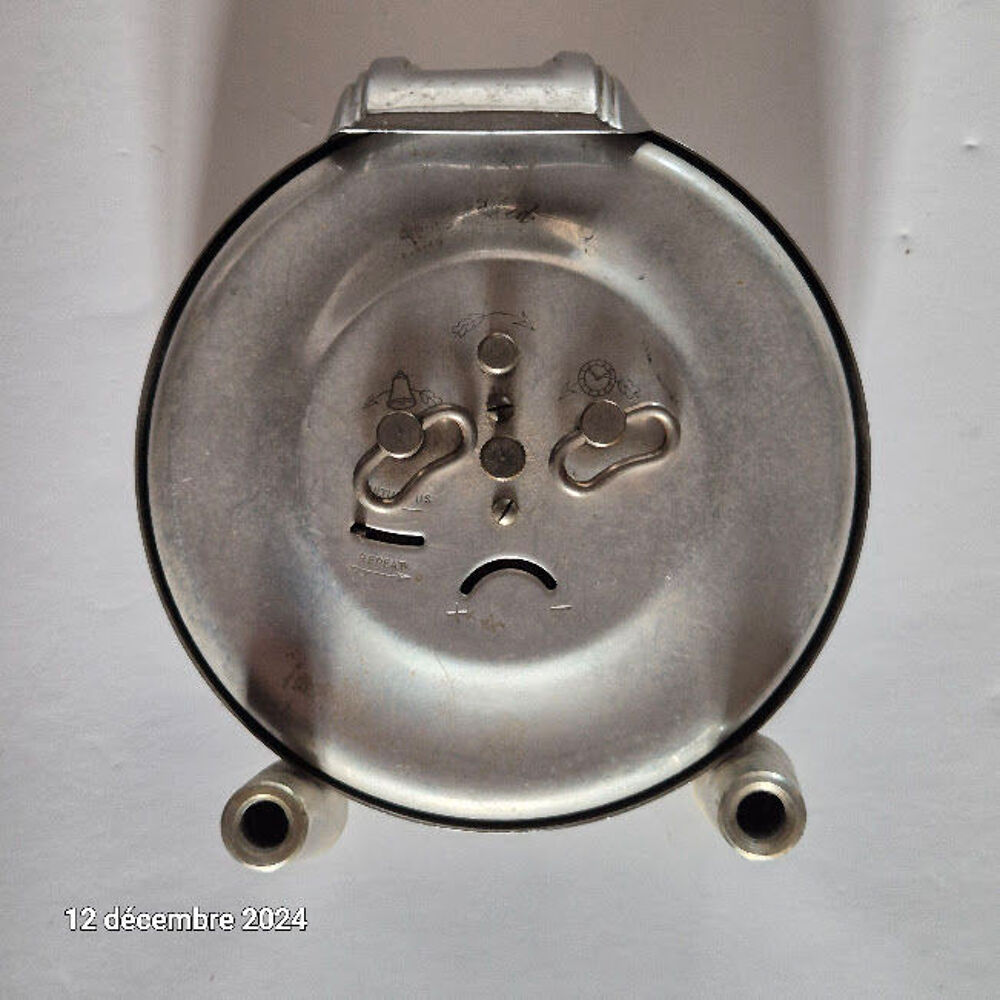 Ancien r&eacute;veil m&eacute;canique Bayard Stentor r&eacute;p&eacute;tition en m&eacute;tal c 