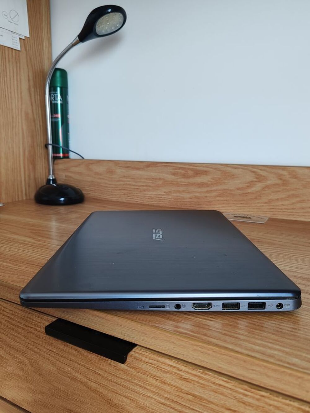 Ordinateur Asus Notebook
Model : E406 S Matériel informatique