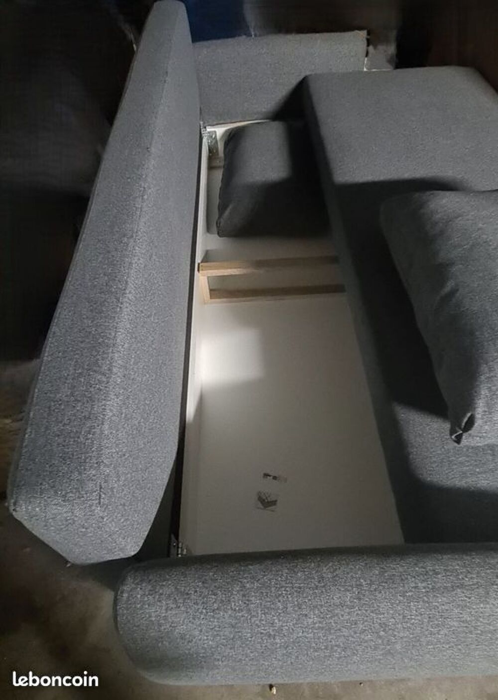 Canap&eacute; IKEA gris 3 places convertible - NEUF Meubles