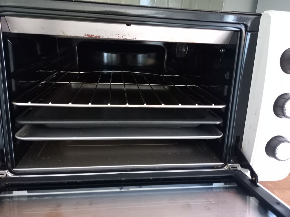 Four &eacute;lectrique Delonghi Electrom�nager