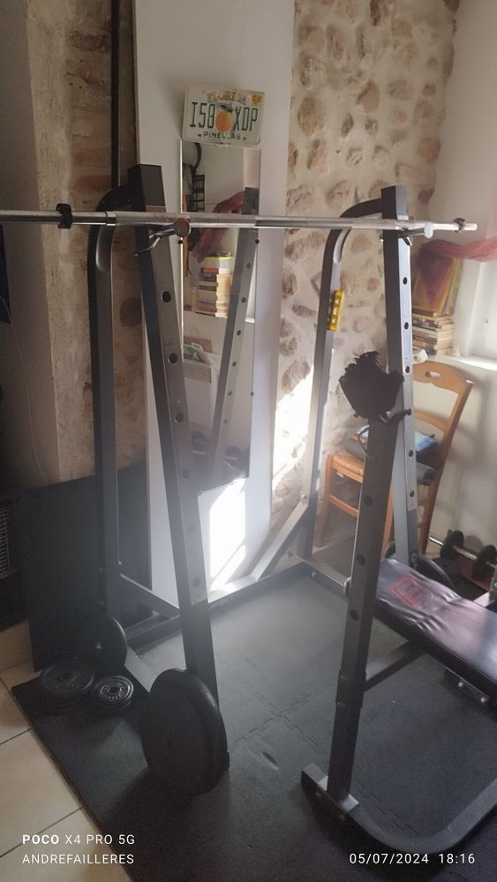 banc de musculation, poids et barres Sports