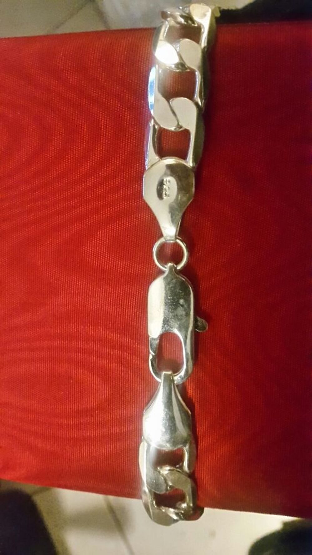 CHAINE FOR&Ccedil;A EN Acier. Bijoux et montres