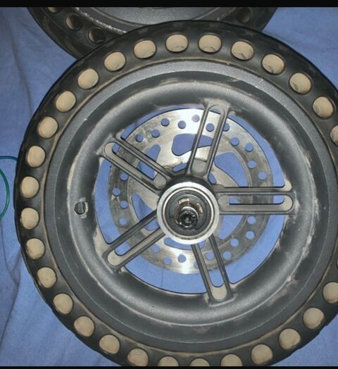 Roue trottinette 50 Bourg-en-Bresse (01)