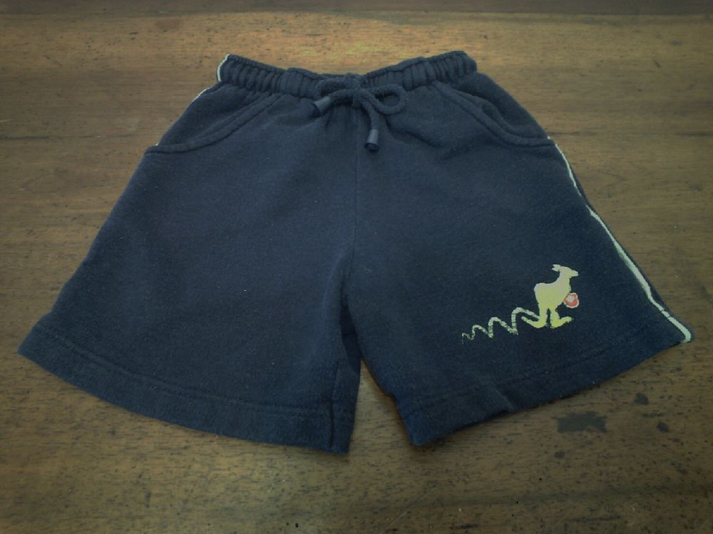Short de sport bleu marine 4 ans - TBE Vêtements enfants