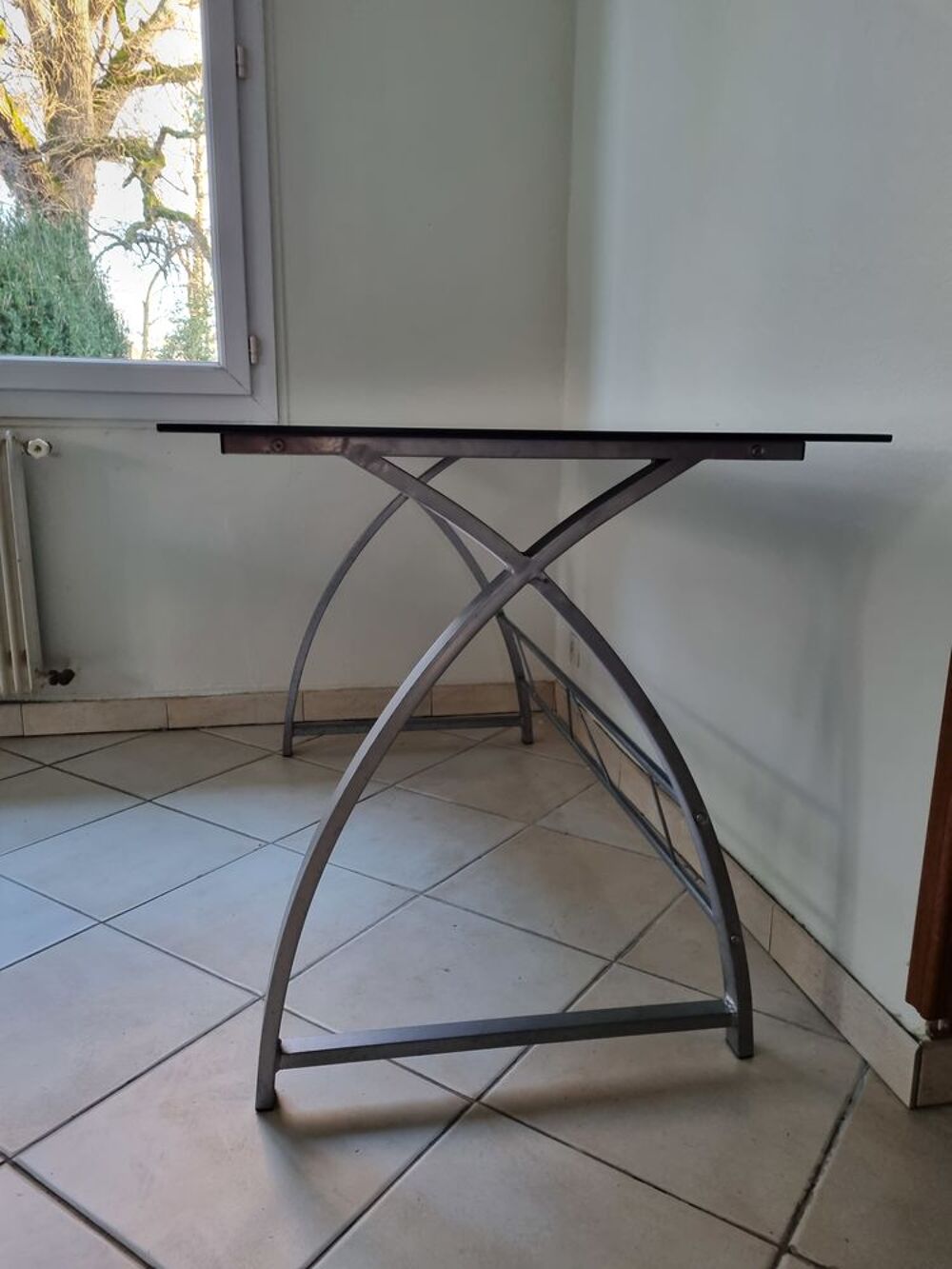 Table de travail en verre tremp&eacute; noir Meubles