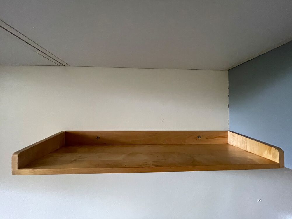Etag&egrave;re en bois pin vernis, 60x16,5x6 Meubles