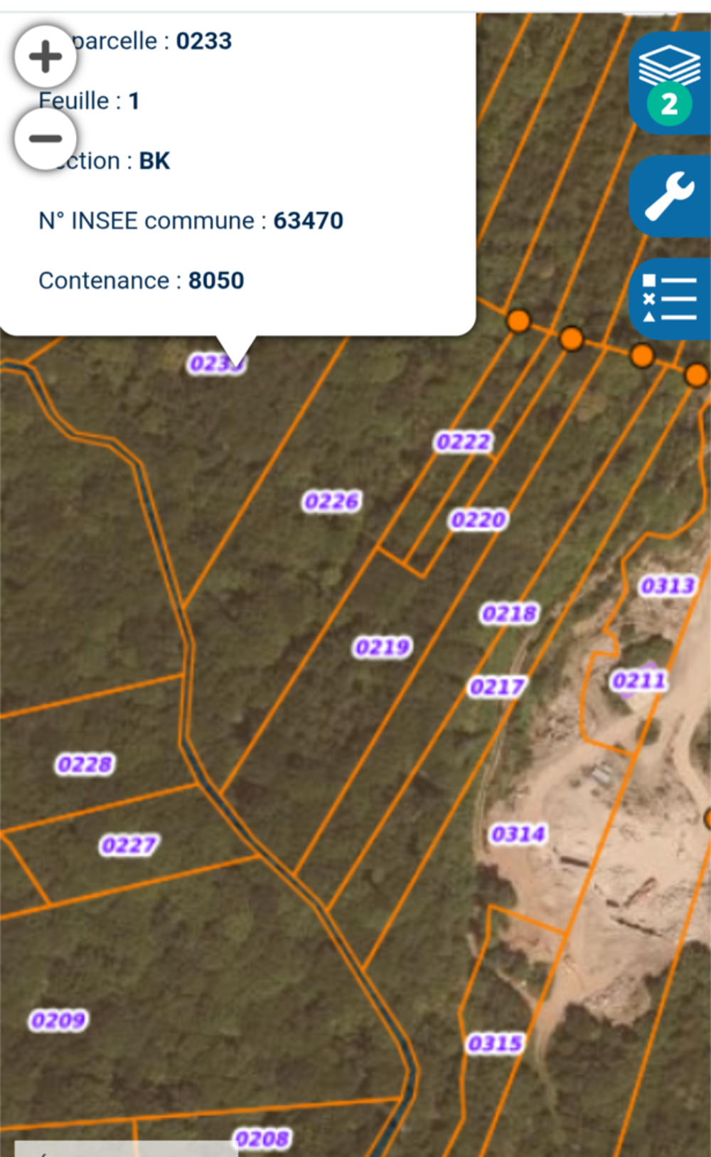 Vente Terrain POUR  INVESTISSEUR CARRIERES  Andesite  pierre LAVE 28000m2 Volvic