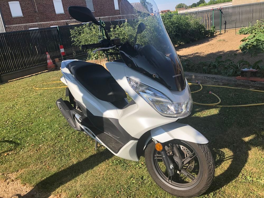 HONDA 2015 occasion 76520 Boos