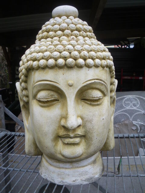 Tte de Bouddha MM en pierre reconstitue  69 Chteau-l'vque (24)