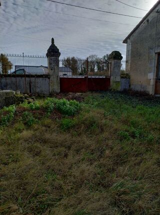  Ferme à vendre 2 pièces 300 m²