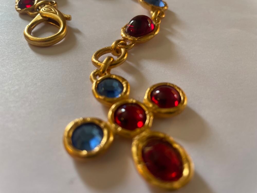 Bracelet articul&eacute; souple cabochons rouge et bleu FRESSANGE Bijoux et montres