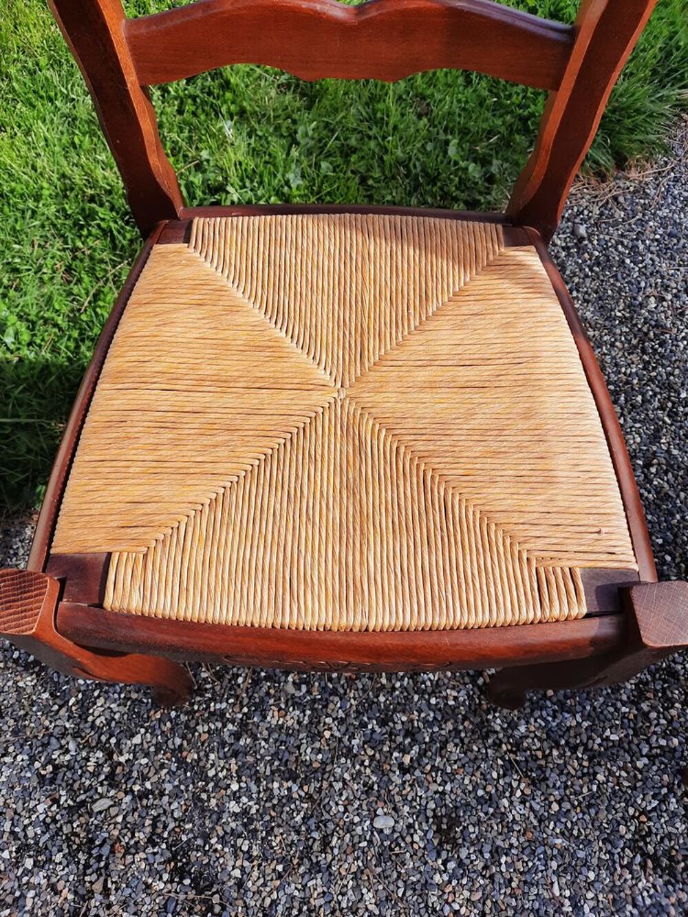 4 chaises dessus en paille Meubles