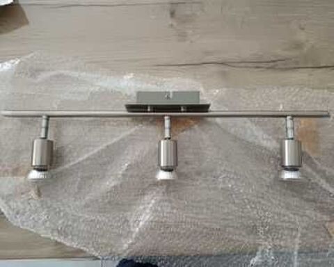 Rampe de spots (1) 12 Pontarlier (25)