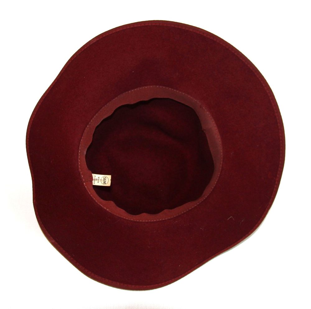 Chapeau laine style feutre femme, couleur bordeaux aubergine Vêtements