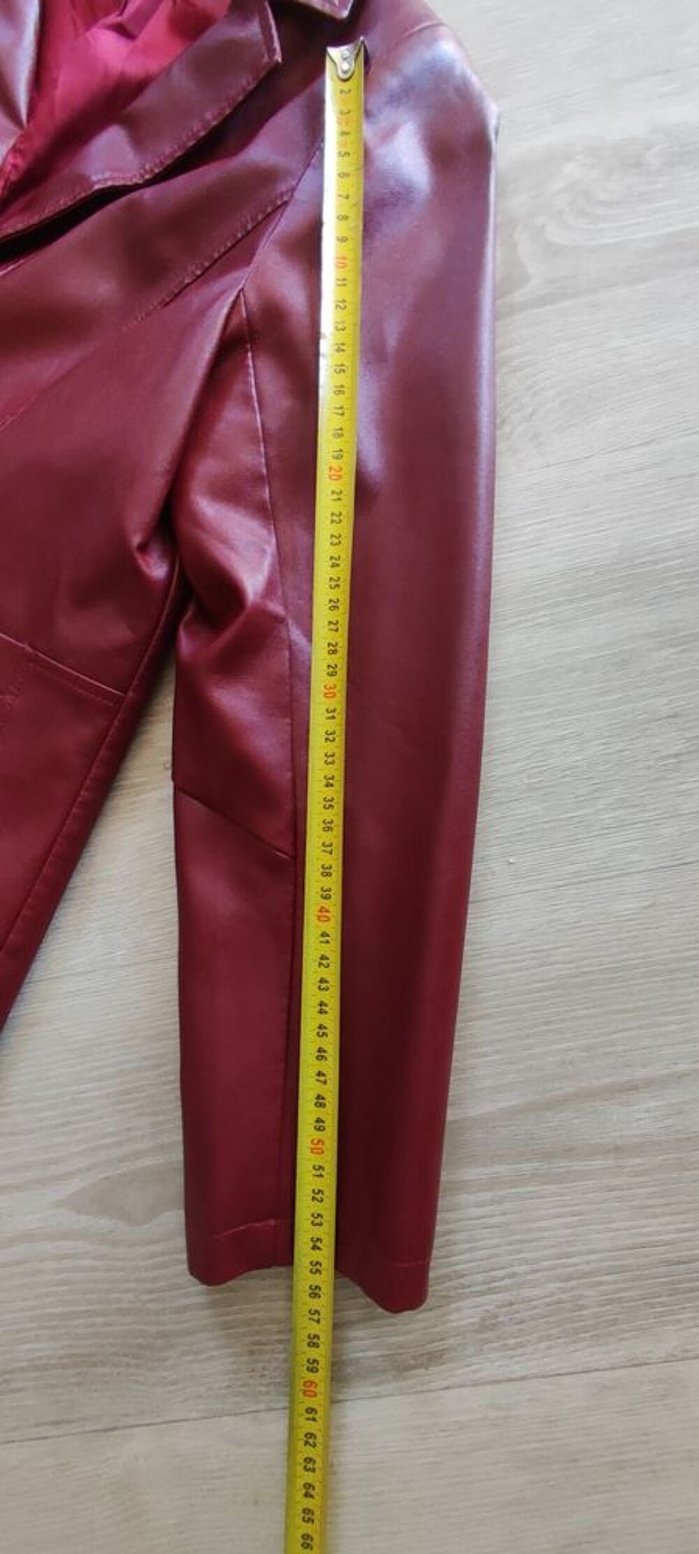 Veste en cuir d'agneau rouge tr&egrave;s douce Taille xl. Vêtements