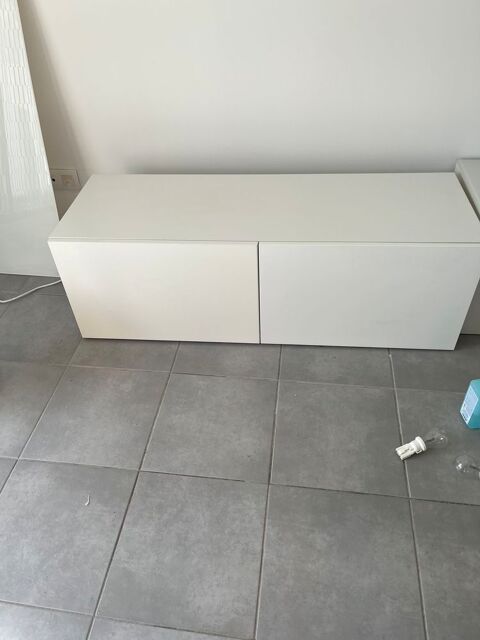 Meuble blanc tv ou rangement 30 Saint-Zacharie (83)