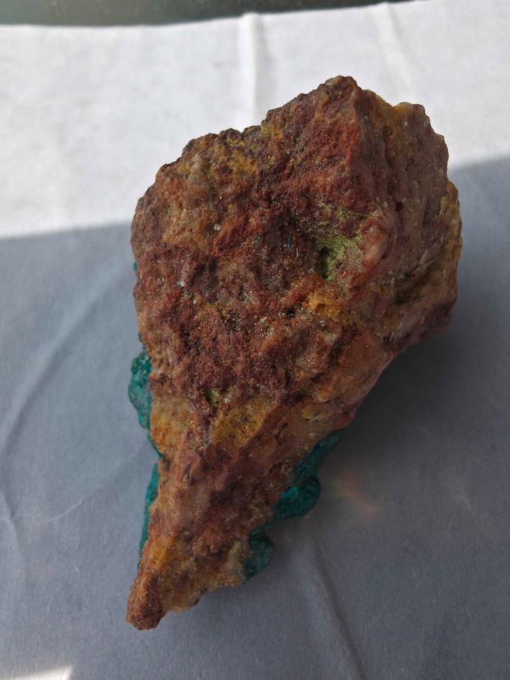 Superbe Dioptase Cristallis&eacute;e sur Roche M&egrave;re-Katanga RDC 61g 