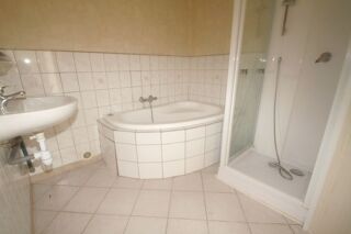  Maison � vendre 9 pi�ces 319 m�