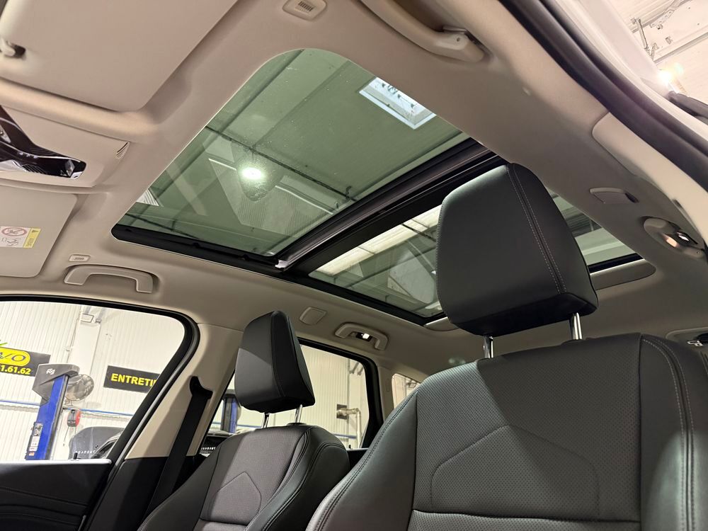 Serie 2 225e Active Tourer X-Drive Luxury Toit-Ouvrant Panoramique . 2023 occasion 31100 Toulouse