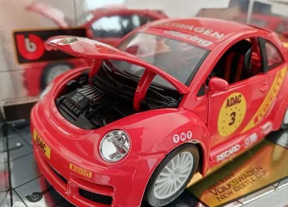 Volkswagen New Bettle Cup 1/18 