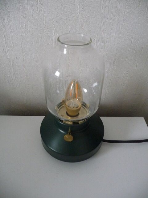 Lampe  poser vert fonc et son ampoule - Neuve 25 Celles-sur-Belle (79)