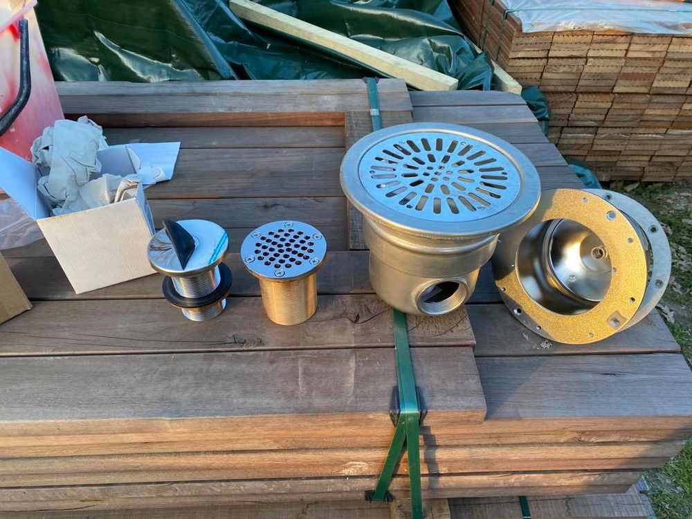 Buse de refoulement r&eacute;glable en inox
Jardin