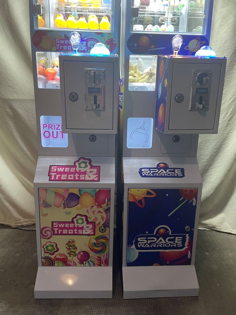 Machine &agrave; pince attrape peluche Jeux / jouets