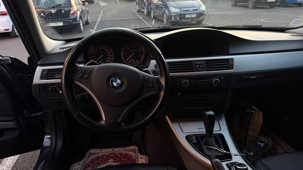S&eacute;rie 3 330d 245 ch Edition Luxe A 2011 occasion 63000 Clermont-Ferrand