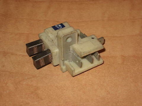 Pi&egrave;ces et &eacute;quipements Voiture Pi&egrave;ces et &eacute;quipements Voiture  occasion Saint-Geni&egrave;s-de-Comolas 30150