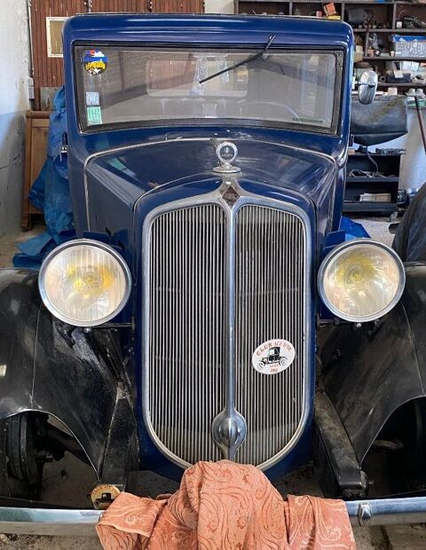 RENAULT Voiture 1945 occasion Pau 64000