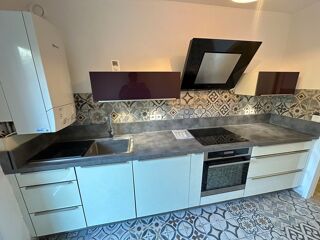  Appartement à louer 3/4 pièces 80 m²