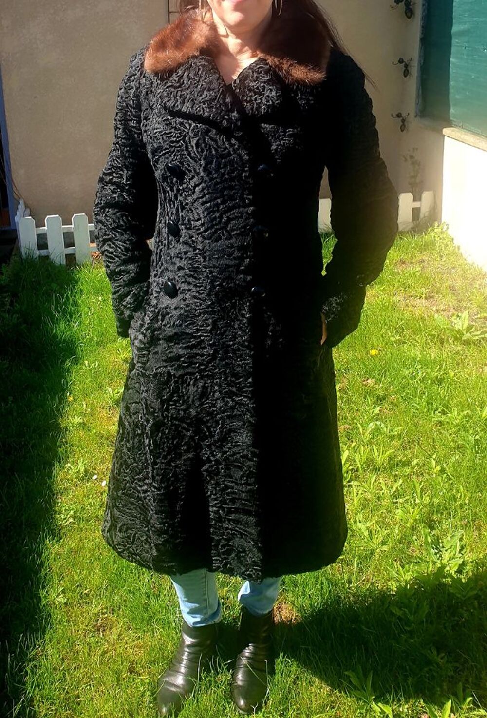 Manteau astrakan col vison taille 38. Vêtements