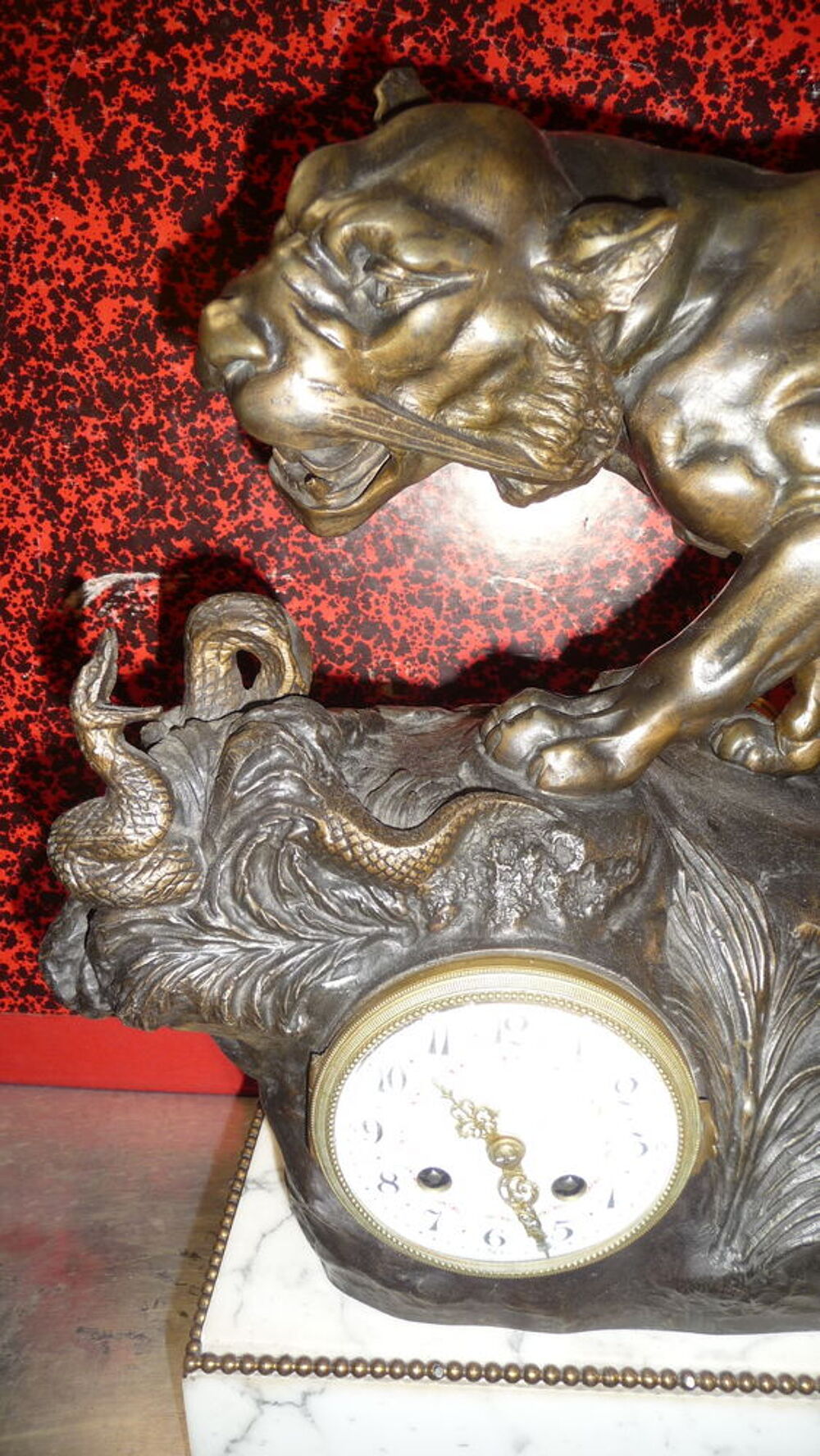 statue pendule tigre au serpent Décoration