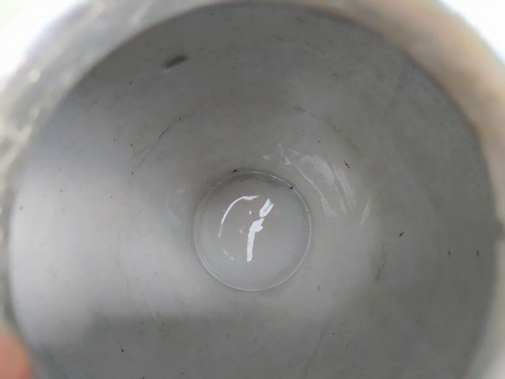 Vase en Porcelaine ou Verre Opaline Argent&eacute; Art D&eacute;co. Décoration