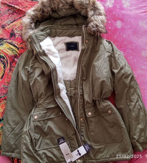 PARKA FEMME NEUVE 10 Cergy (95)