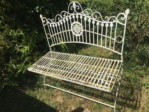 Banc pliant fer ancien romantique
300 Tournan (32)