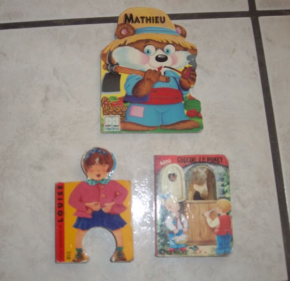 3 petits livres cartonn&eacute;s enfant Livres et BD