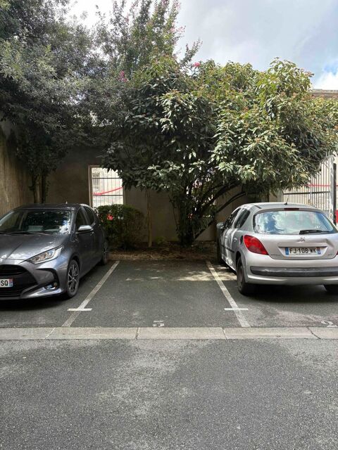  Parking / Garage � louer 10 m�