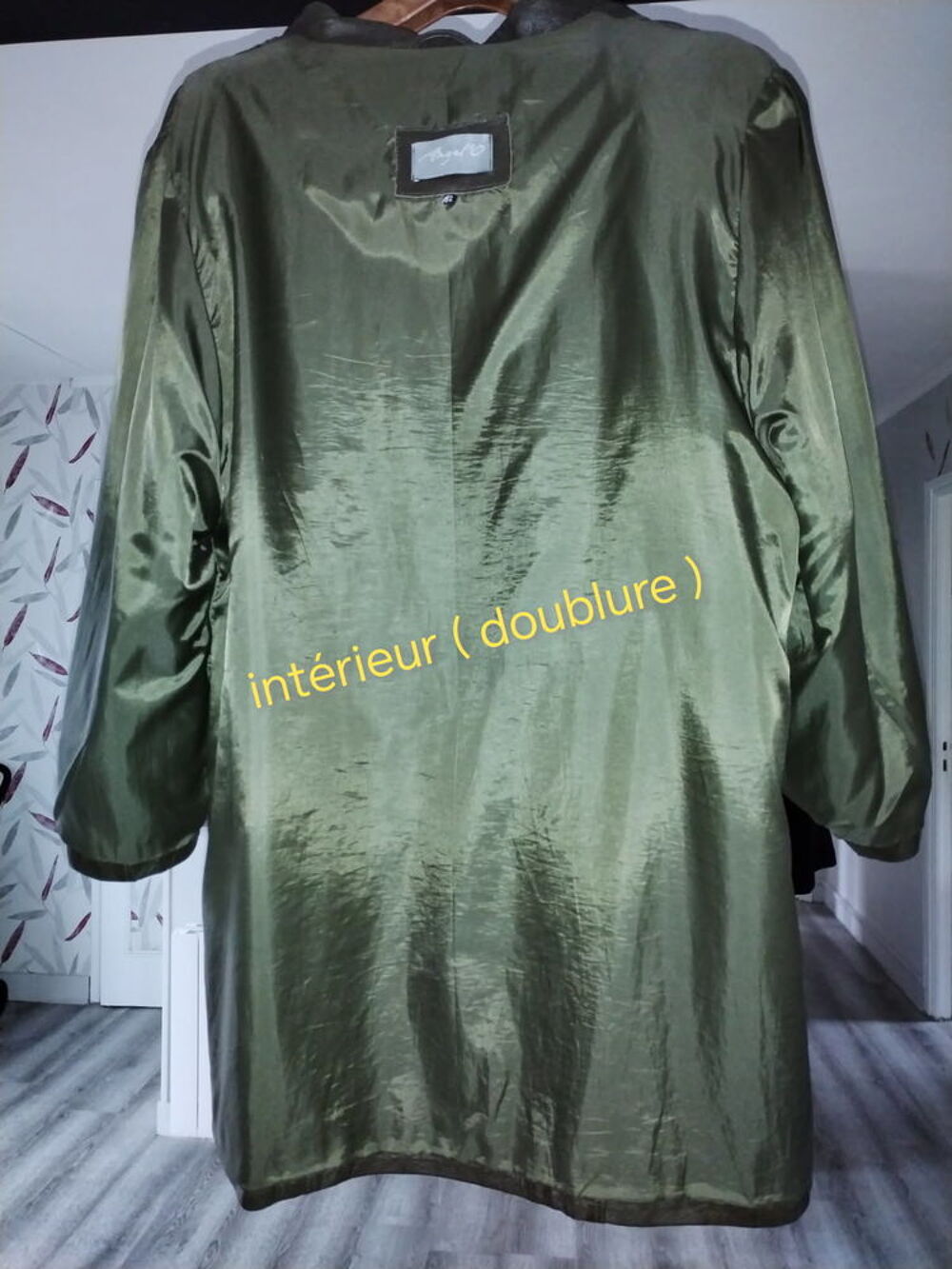 Veste 2/3 en cuir vert fonc&eacute; Vêtements