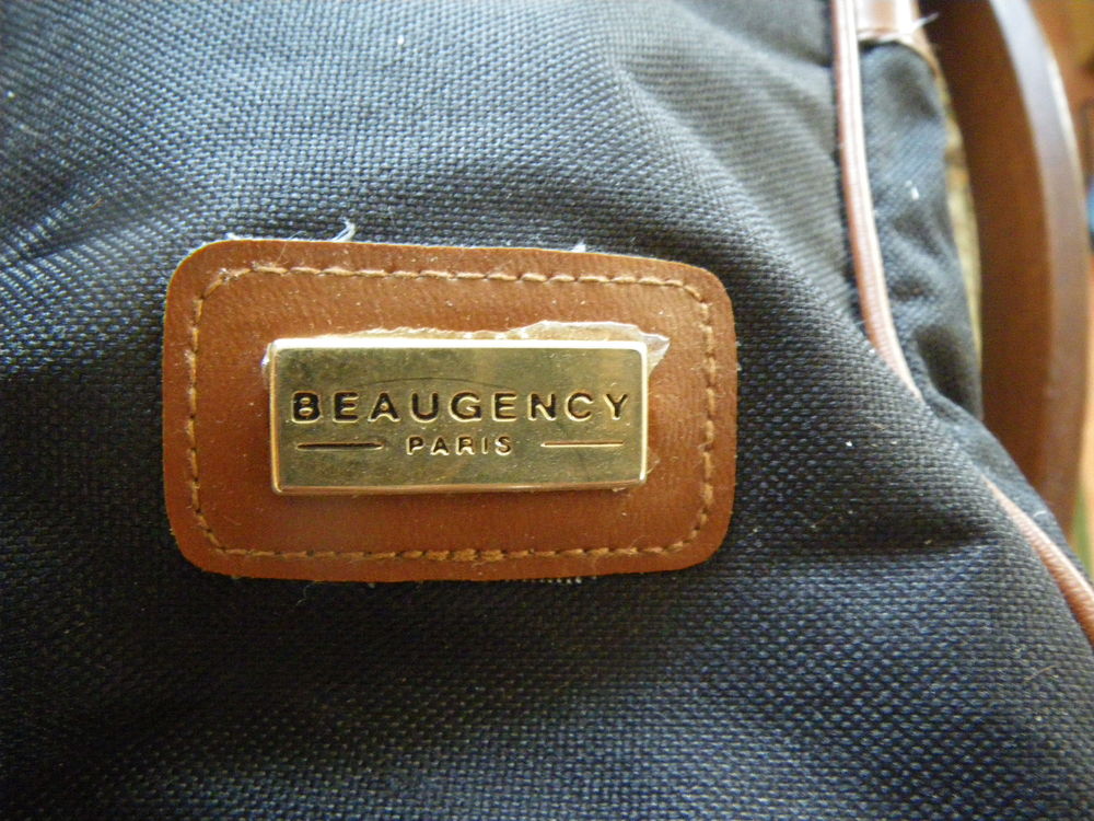 Sac BEAUGENCY PARIS Bandouli&egrave;re Maroquinerie