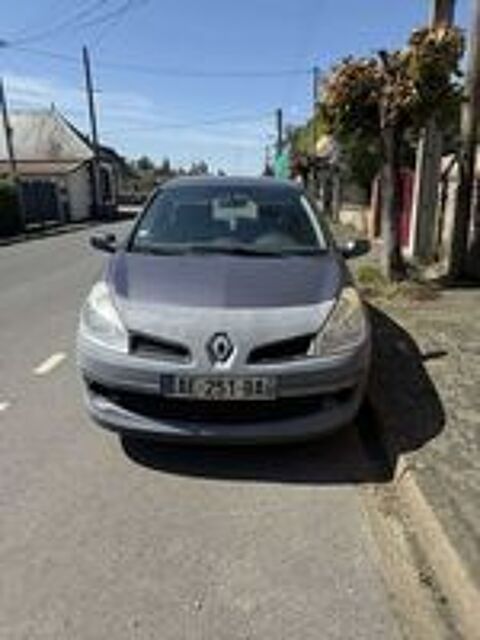 Clio III Clio 1.2 16V 75 Confort Dynamique 2008 occasion 28480 Chassant