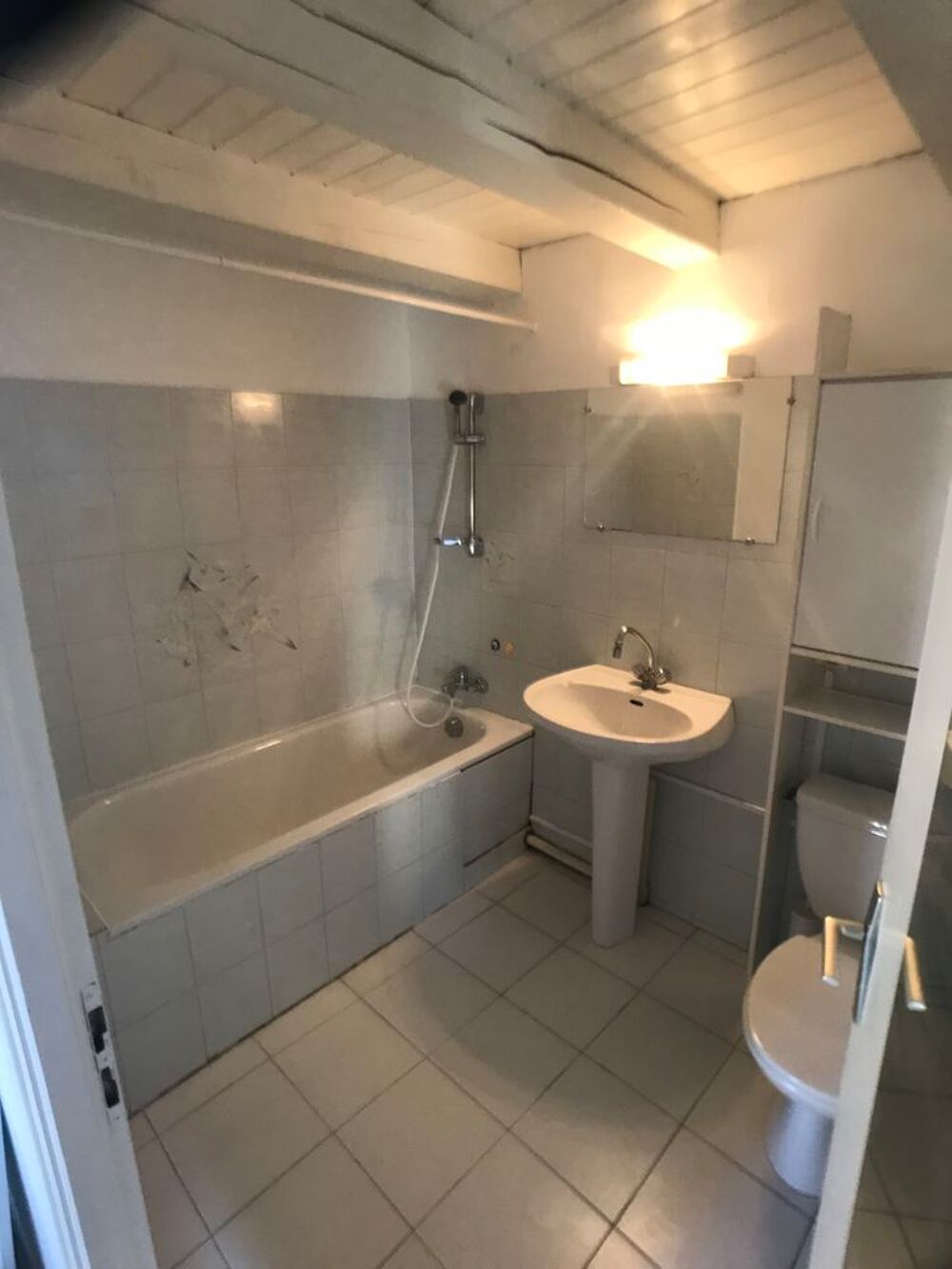 Location Appartement A louer Studio mezzanine centre historique / Beaux Arts Montpellier