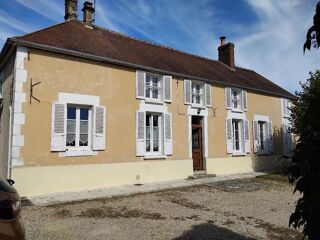 Maison 8 pièces 170 m² · à Villefargeau · 170 m² · 235 000 €